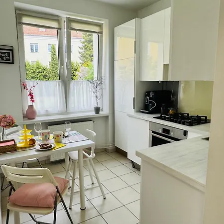 Lupus Apartament Апартаменты *